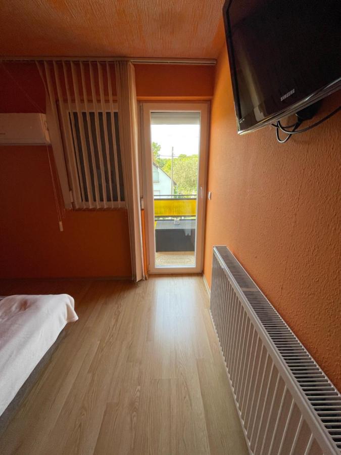 Mira Kucko Apartment Oreglak ภายนอก รูปภาพ
